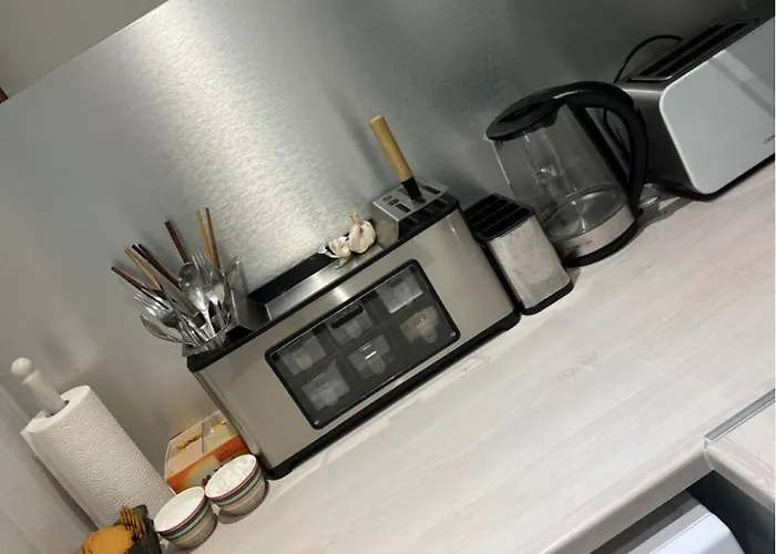 Cozy And Close To Nature, With Free Parking! *